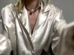 Watch complete video named TaunyaMoyle Cam porn model from bongacams