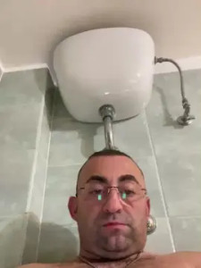 Watch uncensored scene named Potente2, 42 years old, male