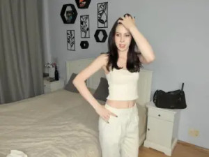 Enjoy watching this HD clip titled LaiAbrantes Cam porn model from cam4