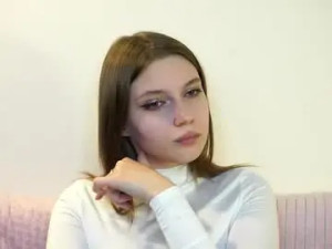 Stream the hardcore movie of Berniecebotras Cam porn model from chaturbate