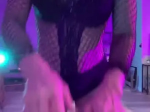 Enjoy watching full movie named Rubyleexoxo Cam porn model from chaturbate