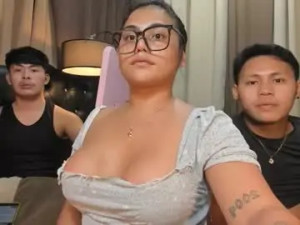 Stream this complete movie called Saucy_yummy_cheska Cam porn model from chaturbate