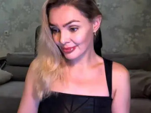View this uncensored scene called MoniCharm Cam porn model from bongacams
