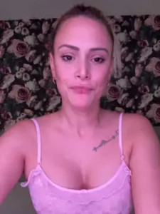 Enjoy watching this HD video of Stella_spice Cam porn model from cam4