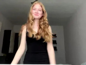 Play uncensored movie of BritniUnrau Cam porn model from cam4