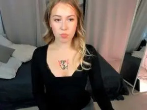 Watch complete video named Lanaroselle Cam porn model from camsoda