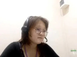 View the HD scene of Web3queen Cam porn model from bongacams