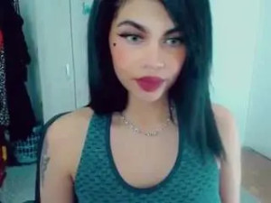 Stream this hardcore scene of Emmadiva Cam porn model from camsoda