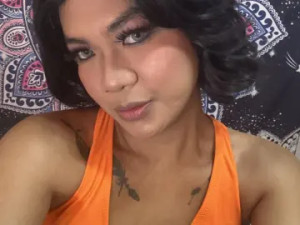Stream full movie titled CaprizeDiva, 28 years old, brunette hair trans