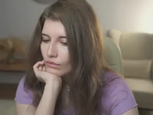 Enjoy watching uncensored scene of EddaPaleo Cam porn model from cam4