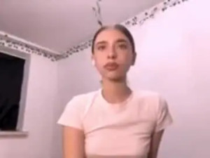 Play the uncensored scene of Viviennebreihan Cam porn model from chaturbate