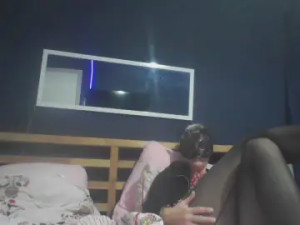 Play this full video called Desirstark Cam porn model from cam4