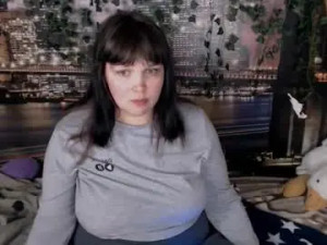 View this uncensored scene named Miss_kapriz_love Cam porn model from chaturbate