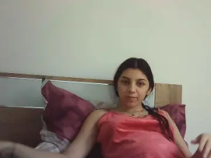 Stream this uncut movie named Ahotkittyxx Cam porn model from cam4