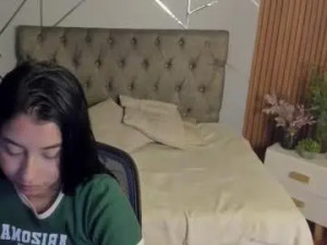 Play the hardcore video titled Antonnellae Cam porn model from chaturbate