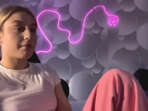 Stream the hardcore video titled Kemberlypoteet Cam porn model from chaturbate