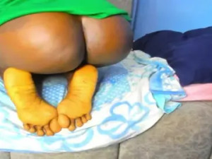 Play the HD clip of Black-choco Cam porn model from bongacams