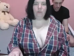 Watch uncensored video of Samandra_ray Cam porn model from chaturbate