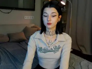 Watch full video titled Donnahicks Cam porn model from chaturbate