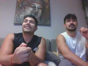 Stream the hardcore scene named Pareja_vers69, 33 years old, male