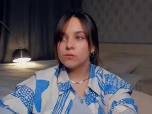 Play this uncensored clip named Yukiposs Cam porn model from chaturbate