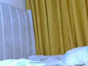 Stream the hardcore video of Queen-Biancah Cam porn model from bongacams