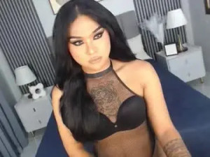 View the complete scene titled unforgettablebrianna, 23 years old, trans