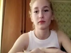 Play the full scene of Hazelallen Cam porn model from camsoda