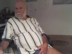 Enjoy watching this full clip titled Seniorhengst, 78 years old, male