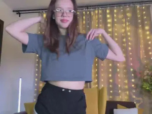 Play the uncut movie called JovitaCourneya Cam porn model from cam4
