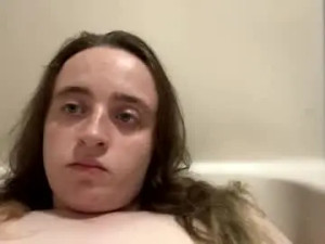 Play the HD clip titled Sexykitten2519535 Cam porn model from chaturbate