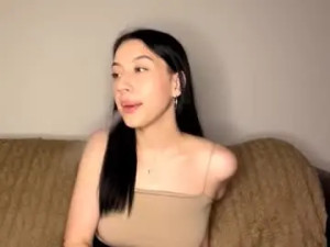 Watch HD video of Keenaukich Cam porn model from chaturbate