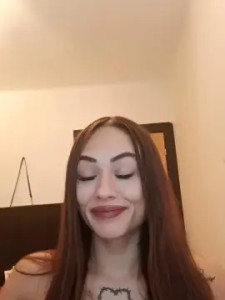 Play this full scene named Luciavolvi6 Cam porn model from cam4