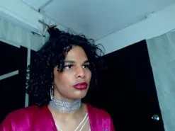 Watch this uncensored scene of Naomy_Rousee, 18 years old, trans