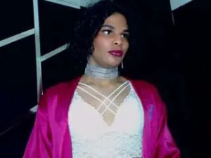 View the full video named naomyrousee, trans