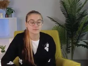 Stream full clip called Maniebaranow Cam porn model from camsoda