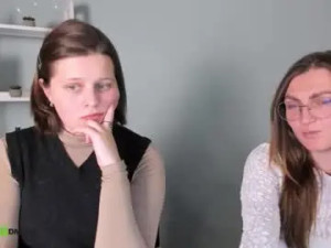 View HD scene of Rosalie_shy Cam porn model from chaturbate