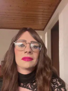 View this full scene named Lauralau347, 32 years old, trans