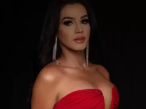 Play the uncut video titled macuto, 27 years old, brown hair trans