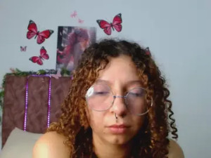 View the HD video named ElaRose723 Cam porn model from cam4