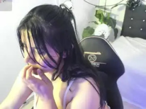 View the complete video named Medusa_tay Cam porn model from chaturbate