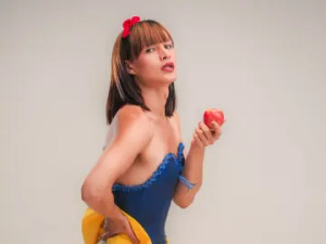 Play full video named PaulinaLondra, 26 years old, brunette hair trans