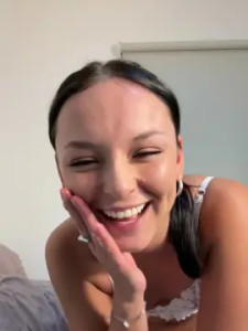 Enjoy watching the full movie of Aprilmer Cam porn model from cam4