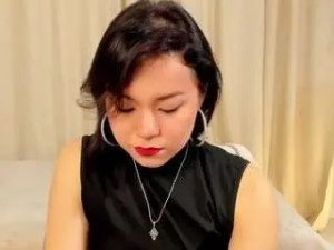 View complete scene titled Janeyseyfried Cam porn model from camsoda