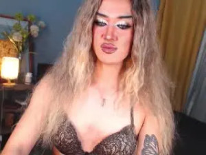 Enjoy watching this complete scene called AileenCroft, trans