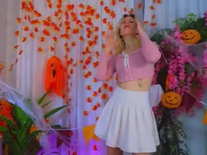 Play hardcore scene named Gracecaldwell Cam porn model from chaturbate