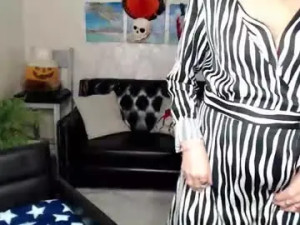 Stream this uncut movie called Lova_lover Cam porn model from chaturbate