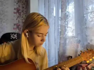 Stream the HD video named Charleneschonert Cam porn model from chaturbate