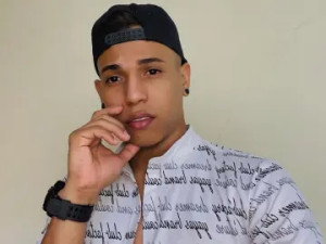 Enjoy watching complete video titled StivenCastillo, 26 years old, brown hair male