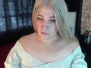 Stream this complete clip called miss-elektra-777, trans